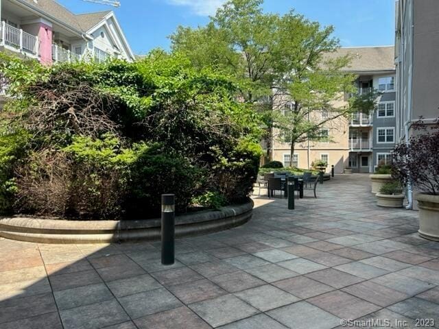 Building Photo - 499 Bedford St