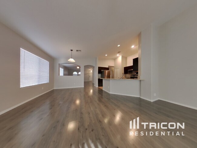 Foto del edificio - 117 N 151st Ave
