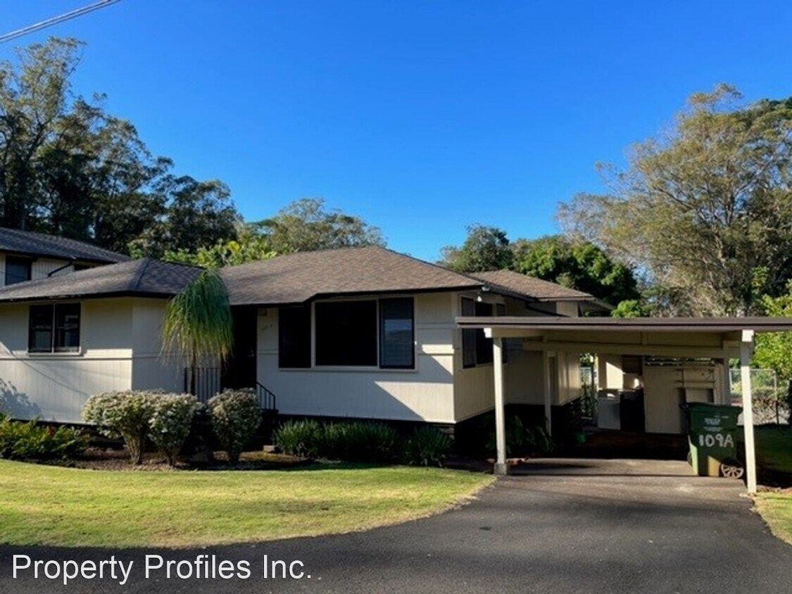 3 br, 1 bath House 109A Karsten Drive House Rental in Wahiawa