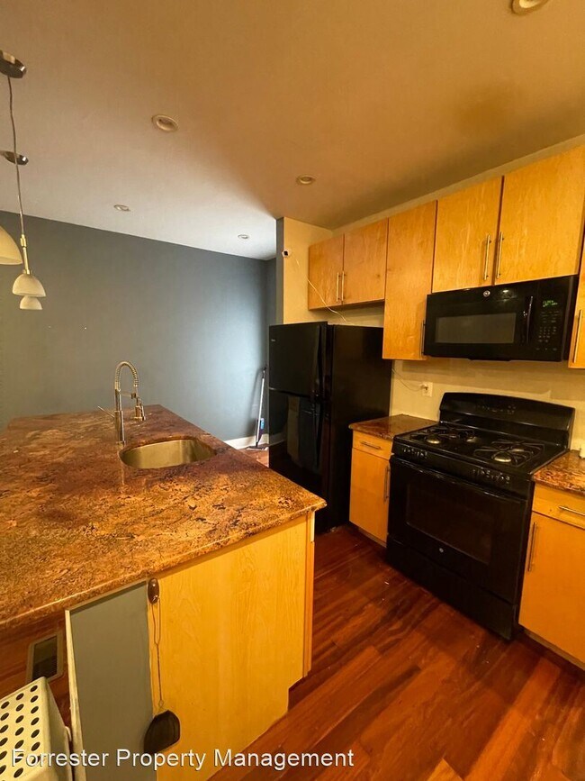 Foto del edificio - 2 br, 2 bath House - 434 Poplar St Unit 1