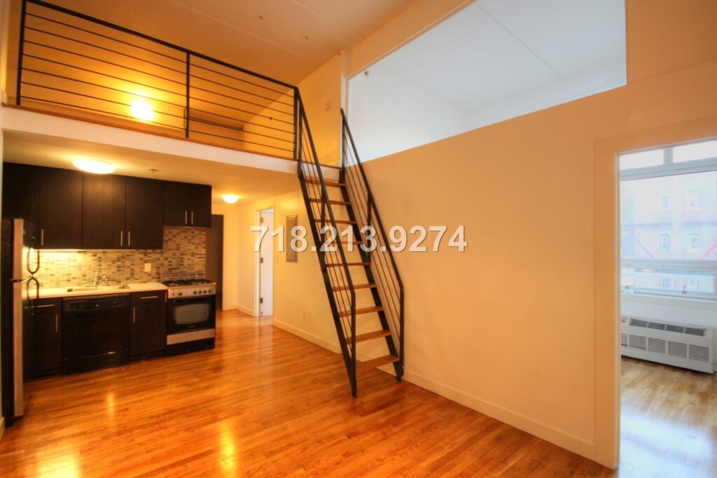 Foto principal - 342 Eldert St