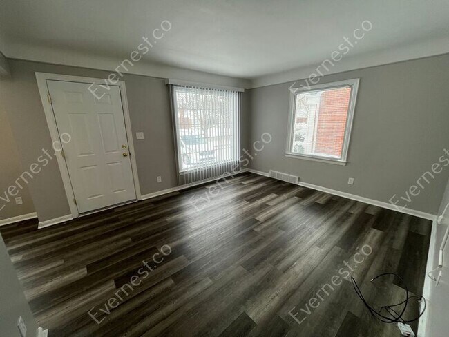 Building Photo - 20894 Lancaster St