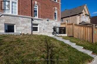 Building Photo - 191 Lyle Dr