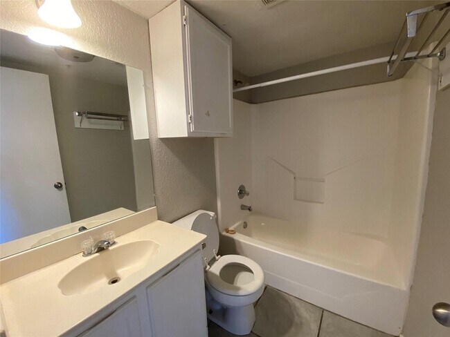 Foto del edificio - 701 W Sycamore St