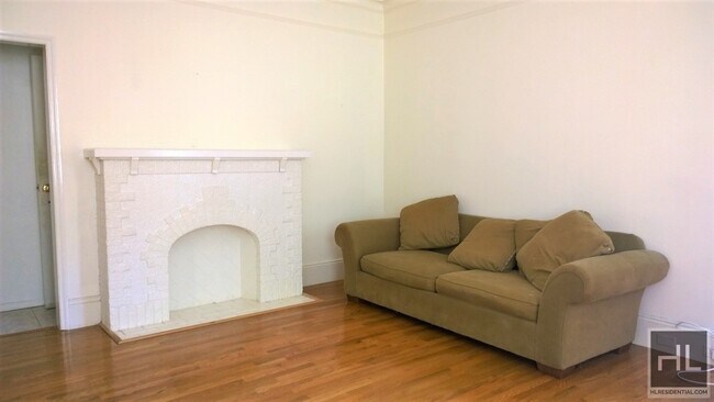 Building Photo - 475 Lenox Rd