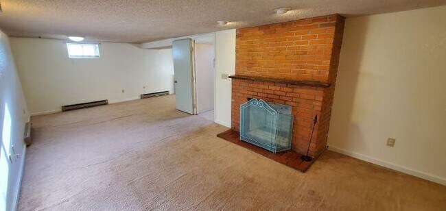 Building Photo - 2 bedroom in Billings MT 59102