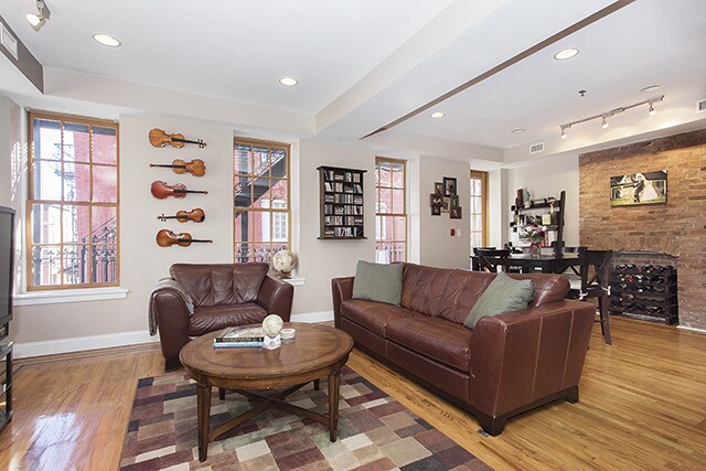Primary Photo - 133 Grand St