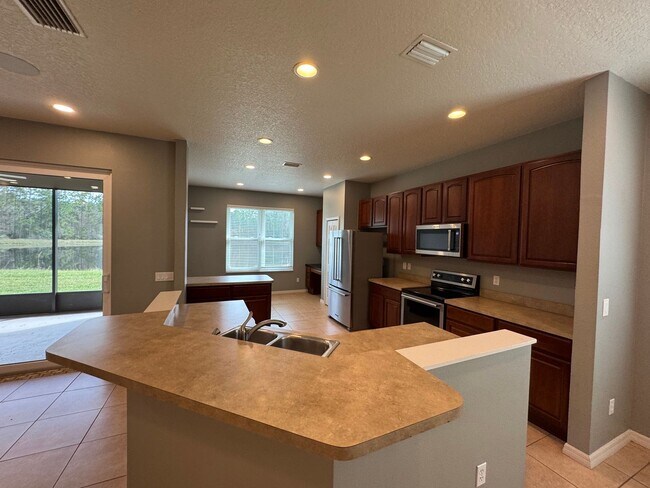 Building Photo - 149 Perfect Dr