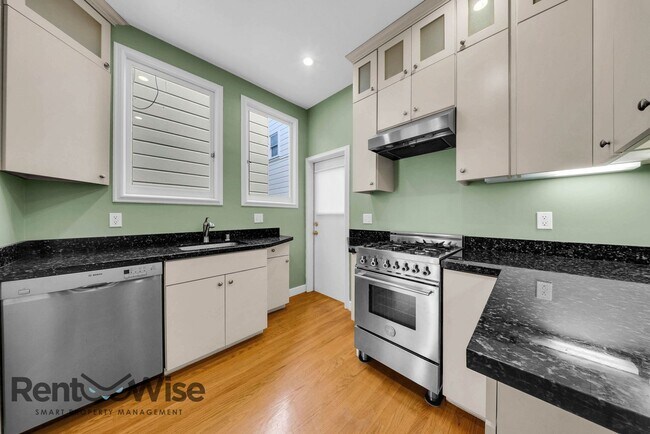 Foto del edificio - 3731 Fillmore St