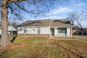 Building Photo - 4638 Ross Rd