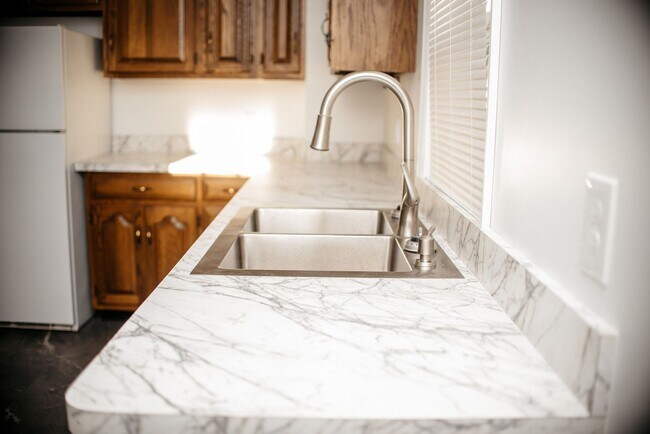 Foto del edificio - 352 S Catherine St