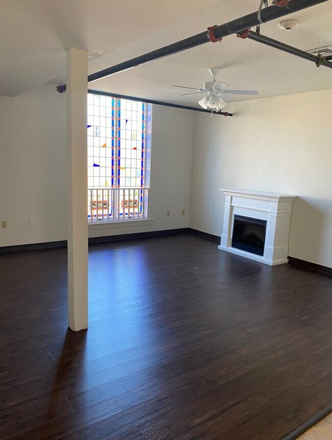 Bostonian Shoe Lofts Apartments in Whitman, MA