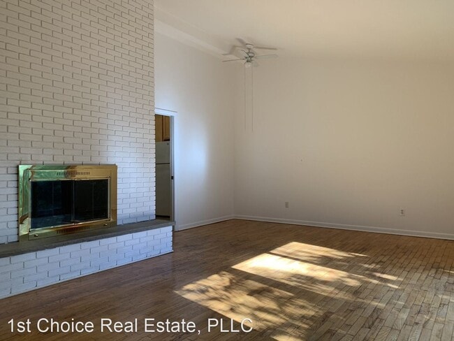 Building Photo - 3 br, 1.5 bath House - 5226 Wardcliff