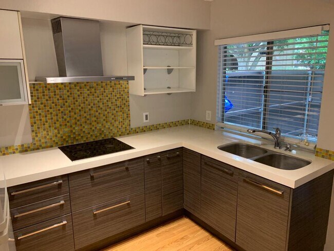 Building Photo - 7974 Mission Center Ct