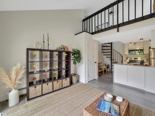 Building Photo - 4275 Mitchell Creek Dr