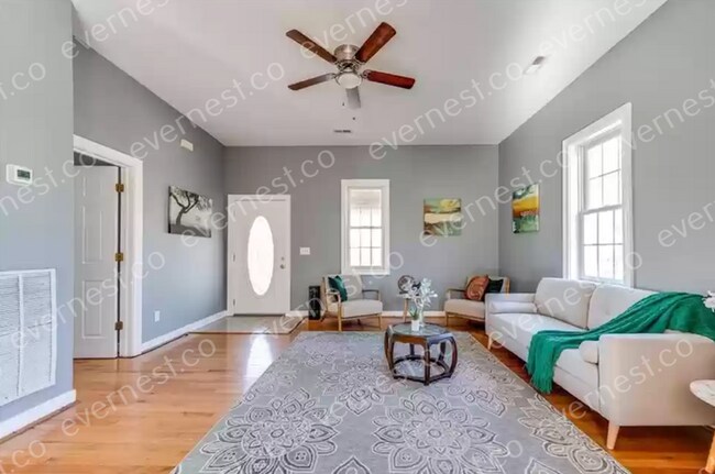 Foto del edificio - 1128 McKenzie St