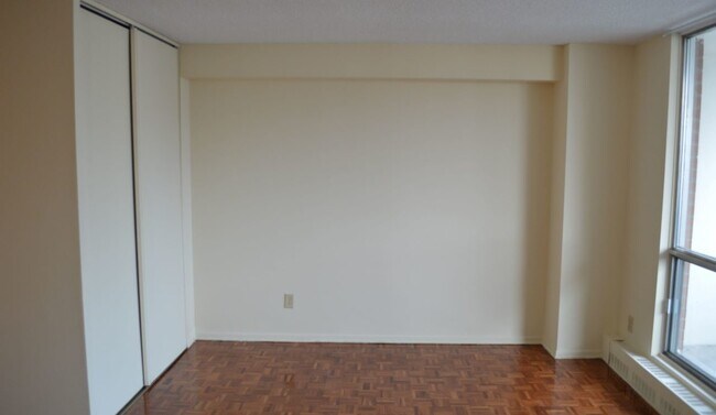 Photo du bâtiment - 545 Sherbourne