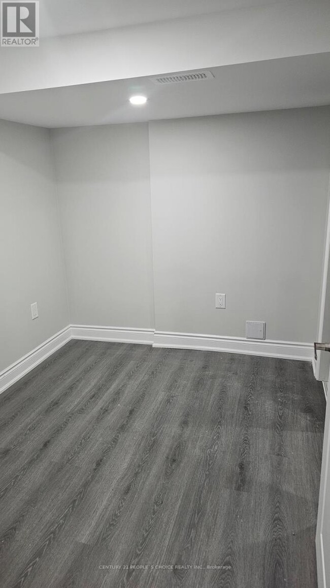 Building Photo - 37 Quinton Ridge