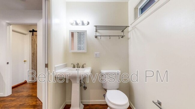 Foto del edificio - 531 Living Oak Ct