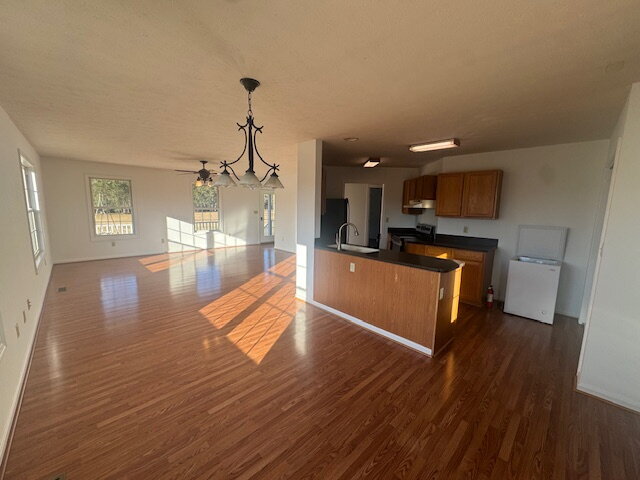 Foto del edificio - 1304 Mountain Rd