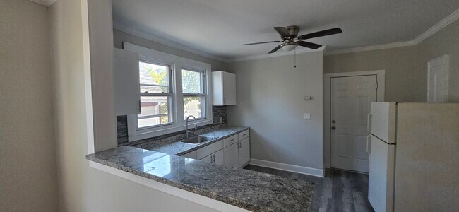 Foto del edificio - 312 Huntington St