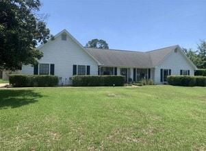 Building Photo - 1380 Calcutta Dr