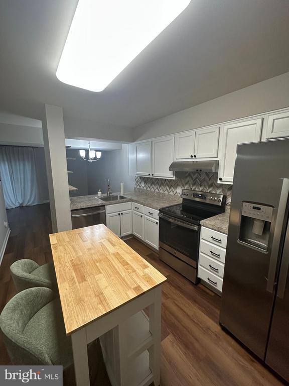 Foto del edificio - 2069 Tanglewood Dr