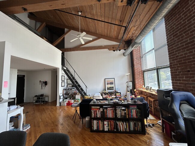 Building Photo - The Lofts At Chimney Hill