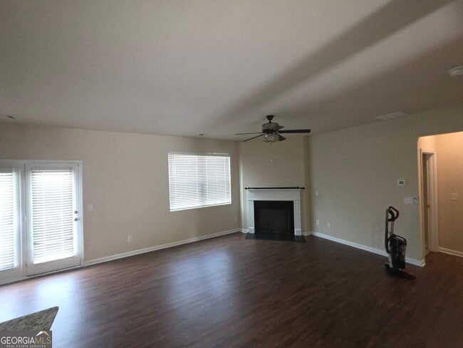 Building Photo - 3877 Makeover Ct