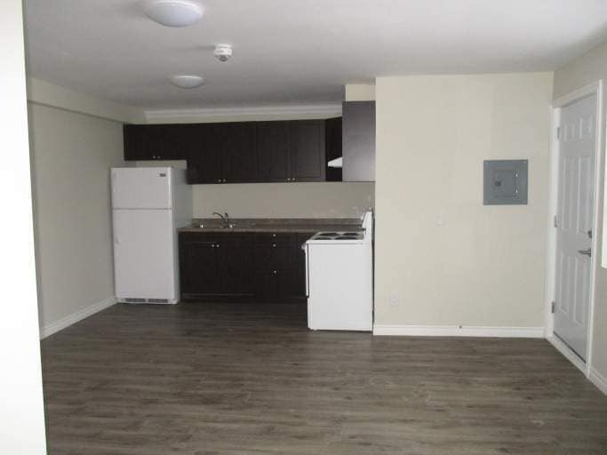 Building Photo - Queenstown Residence