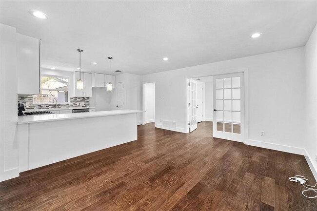 Foto del edificio - 6414 Kenilworth Dr