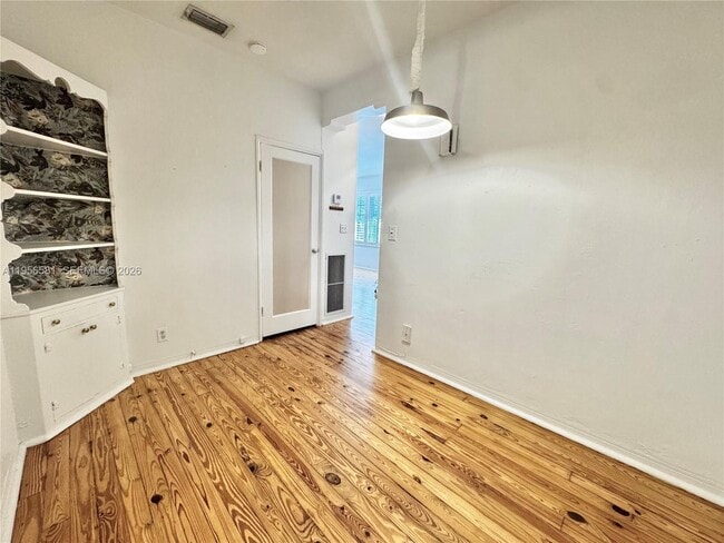 Foto del edificio - 1056 Jefferson Ave