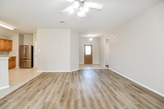Building Photo - 705 Orchid Blvd