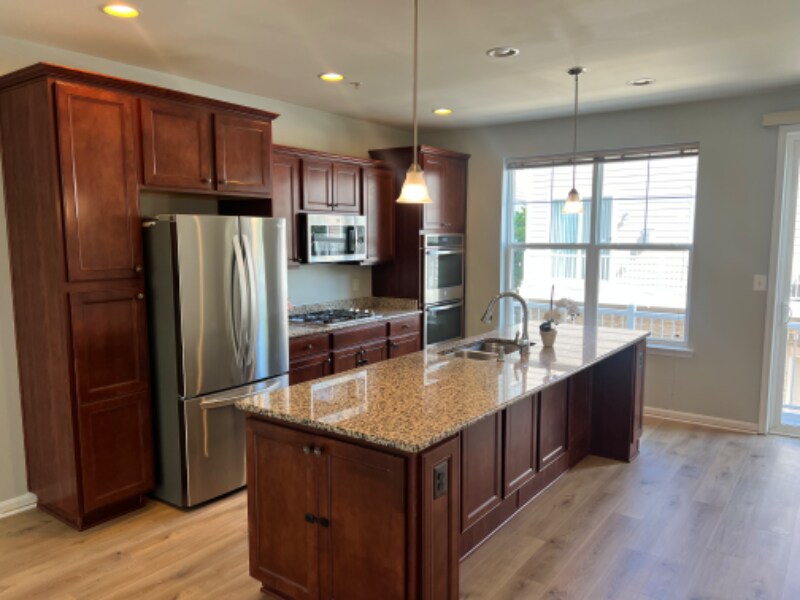 Foto principal - 603 Barnes St NE