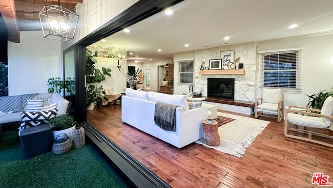 Foto del edificio - 22461 Cass Ave