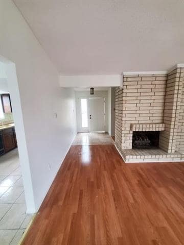 Building Photo - 2210 Greenvalley Dr