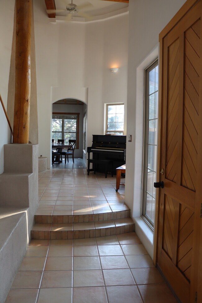 Entrance - 1836 Parkview Blvd