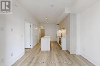 Building Photo - 89 Church St