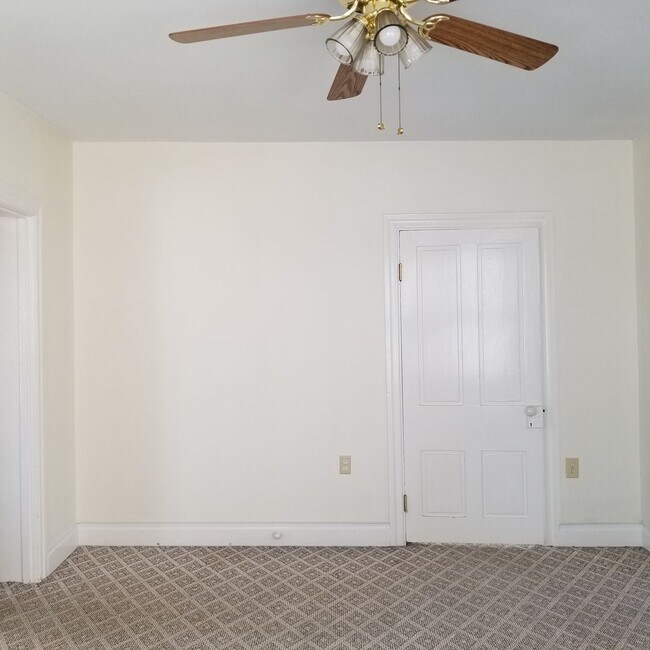 Foto del edificio - 105 S Potomac Street Apt B