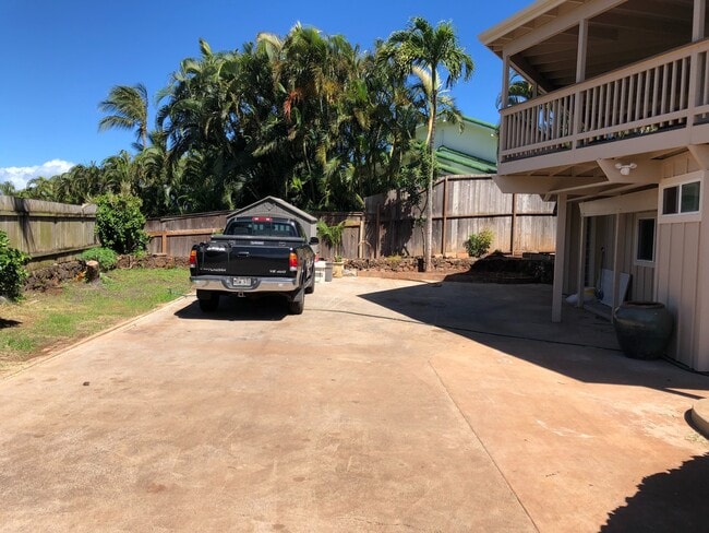 Building Photo - 5128 Lower Honoapiilani Rd