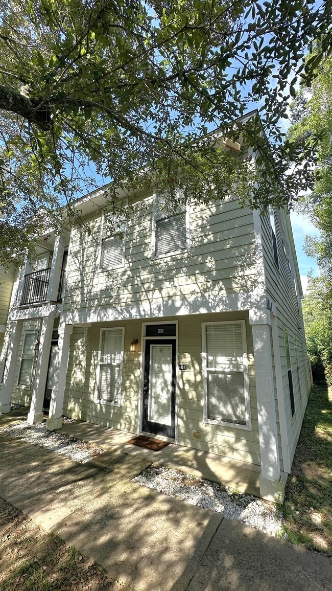 Building Photo - 1417 Pullen Rd