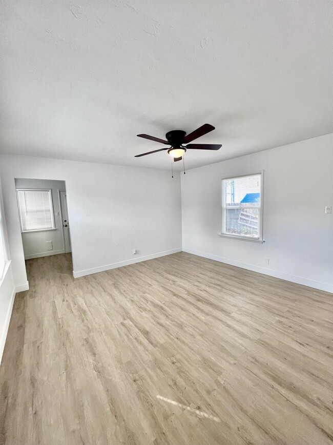 Foto del edificio - 2782 Jefferson St