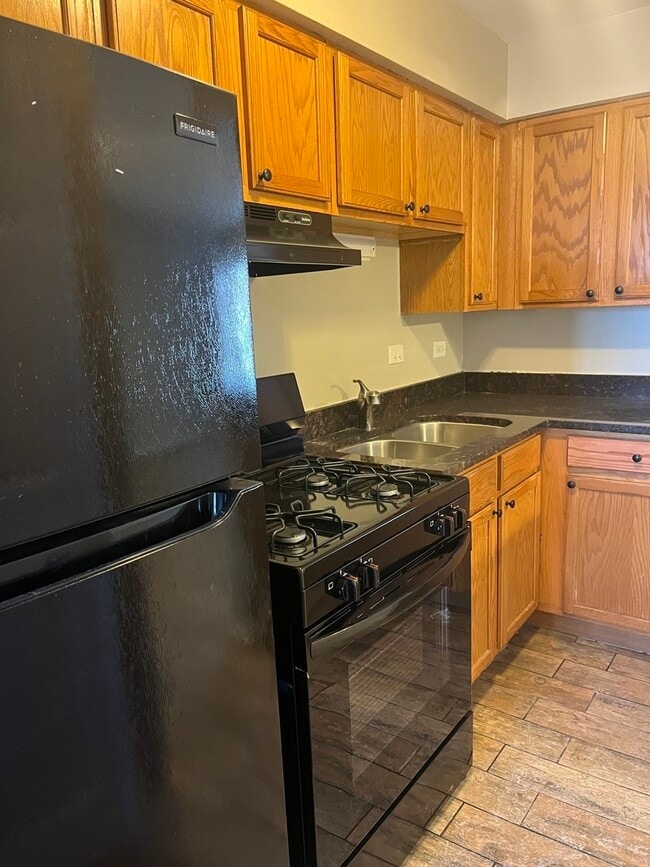 Building Photo - 14601 Keystone Ave