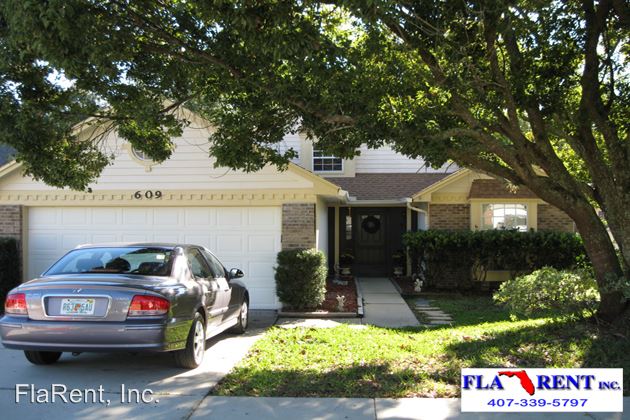 Primary Photo - 609 Remington Oak Dr