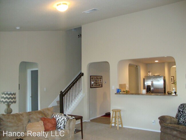 Building Photo - 4 br, 2.5 bath House - 7331-Sky Blue Bnd