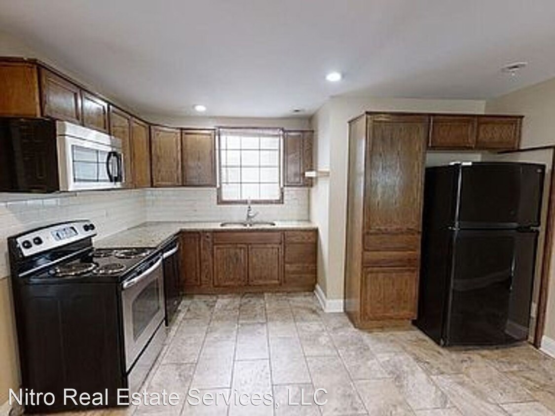 Primary Photo - 5 br, 4 bath House - 2832 Harrison St