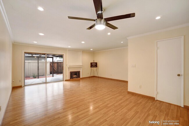 Building Photo - 1305 Weepinggate Ln