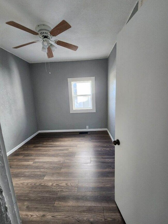 Foto del edificio - 3 Bed 1 Bath Home