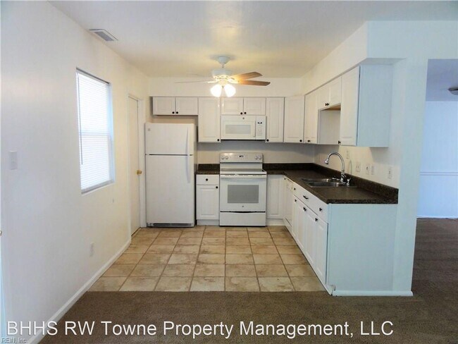 Building Photo - 3 br, 2.5 bath House - 813 Saint Denis Court