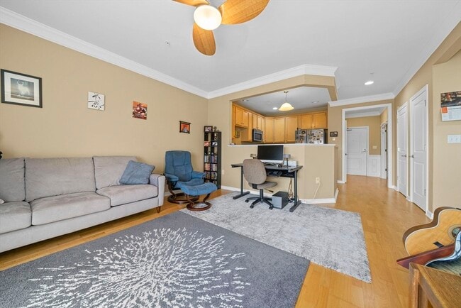Building Photo - 204 Clocktower Dr
